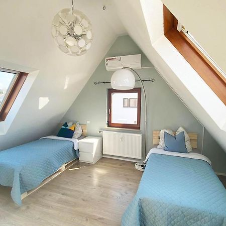 Gemuetliche 2 Zimmerwohnung Mit Tv Und Wlan Wendlingen Exterior foto