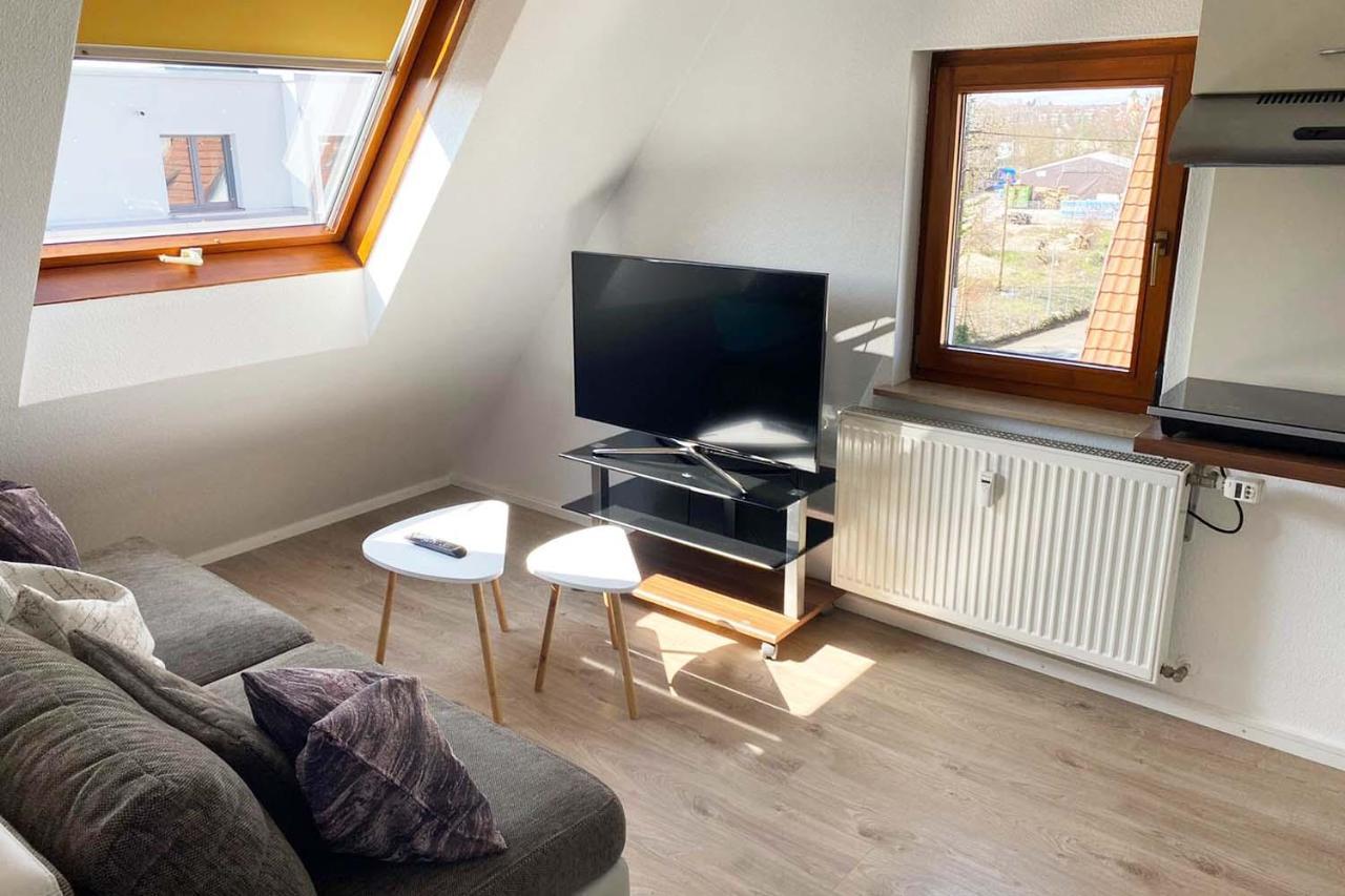 Gemuetliche 2 Zimmerwohnung Mit Tv Und Wlan Wendlingen Exterior foto